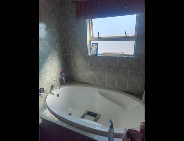 3 BEDROOM DUPLEX TO LET IN SUNNINGHILL